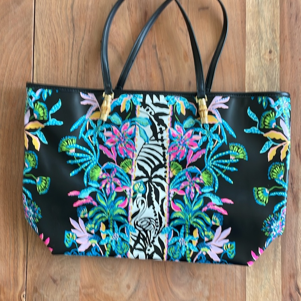 NWT Lilly Pulitzer Meena Tote - Picture 4 of 5
